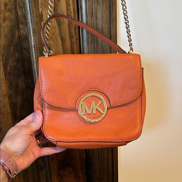 Michael Kors Handbags - Michael Kors Tangerine Crossbody Bag with Chain Strap